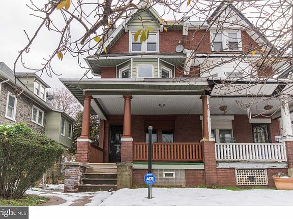 2nd image of 6140 W Columbia Ave