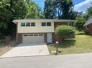 9 Marquis Dr, Huntington, WV 25705