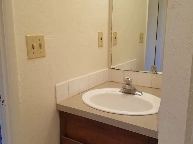 1240 Washington St #&-5 — Photo 7