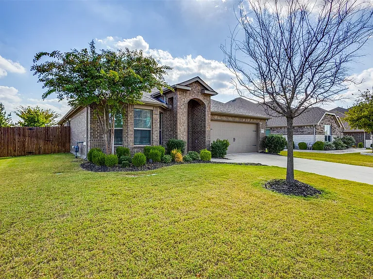 3725 Holley Ridge Way — Photo 2