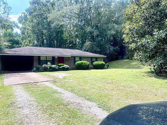 3rd image of 10269 Woods Rd