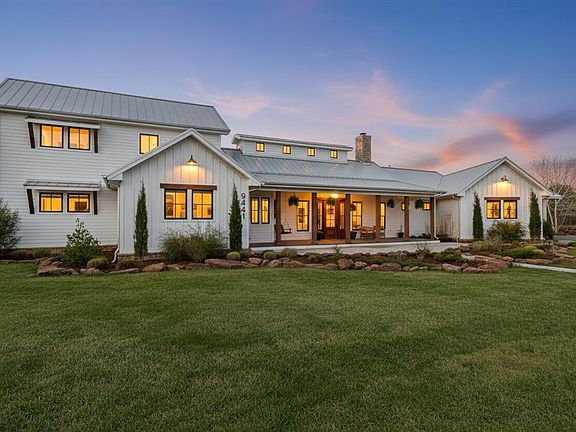 4th image of 9441 Farmhouse Ln