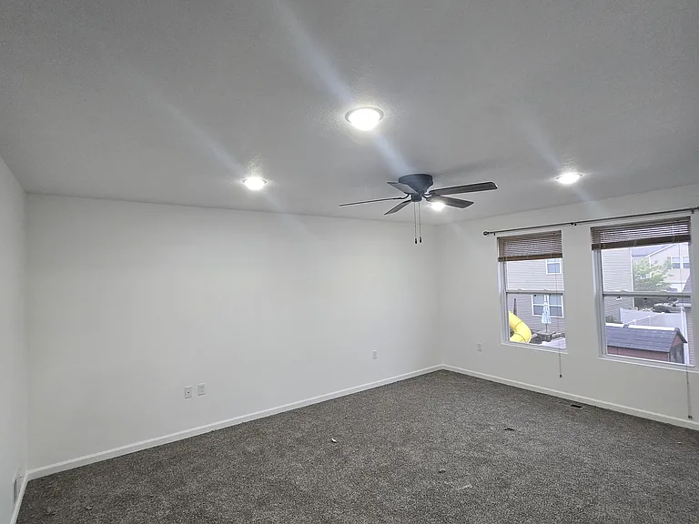 8558 Pinnebog River Dr — Photo 14
