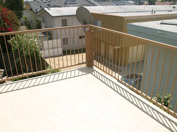 1906 Vanderbilt Ln #L, Redondo Beach, CA 90278