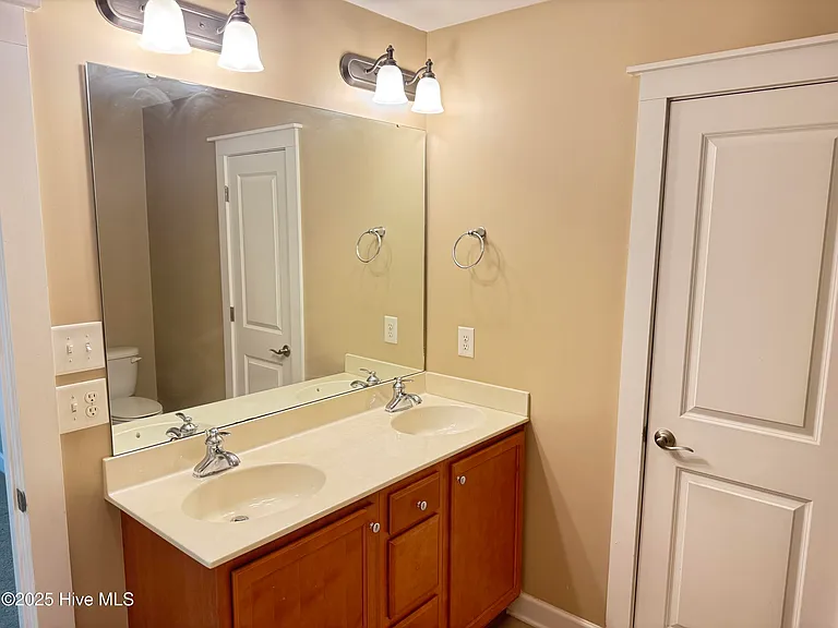 1801 Fox Den Way #2 — Photo 19