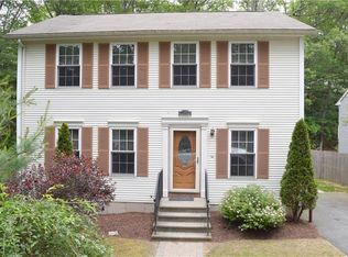 17 Tomahawk Trl, Smithfield, RI 02917