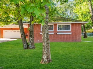 58 Arden St, Franklin Twp., NJ 08873