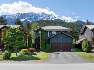 1482 Balsam St, Pemberton, BC V0N2L1