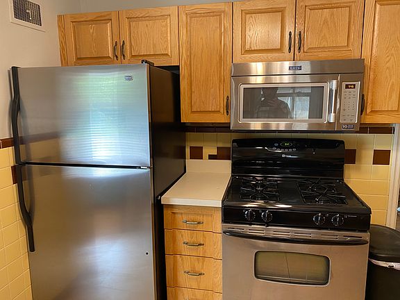 4th image of 6924-6926 Southland Ave