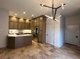 4516 Dickson St, Houston, TX 77007