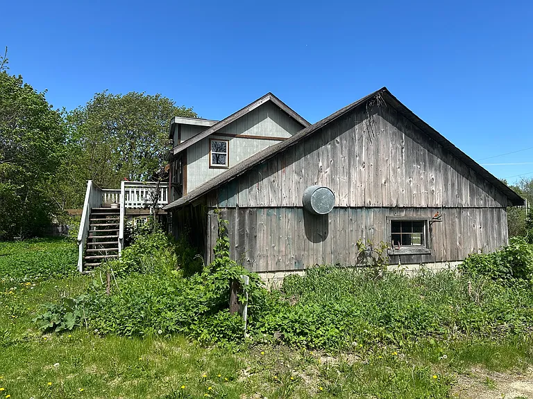 N132W17303 Rockfield Rd #AB — Photo 13