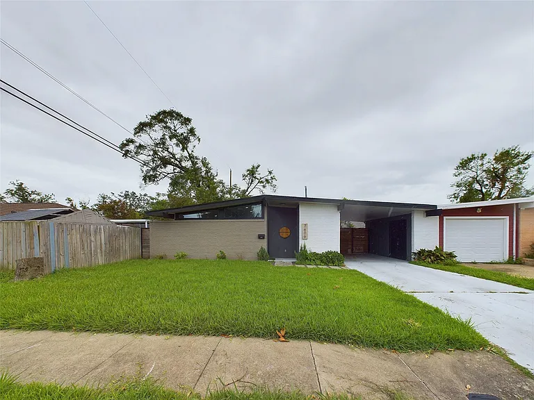 7609 Amelia Rd — Photo 28