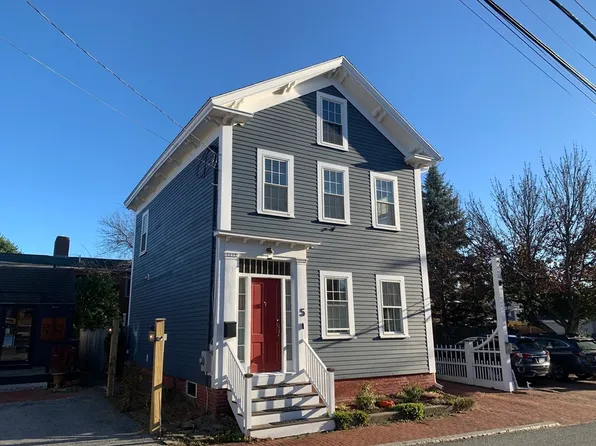 5 Center St, Newburyport, MA 01950