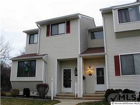 1st image of 522 Clubhouse Dr