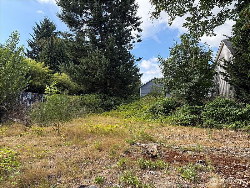 2nd image of 1724 N 107th Street