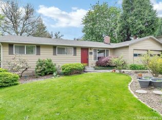 8990 SW Pinebrook Dr, Portland, OR 97224