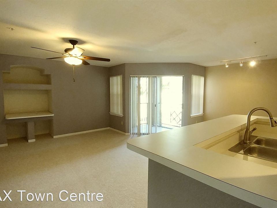 1st image of 7340 Westpointe Blvd APT 321
