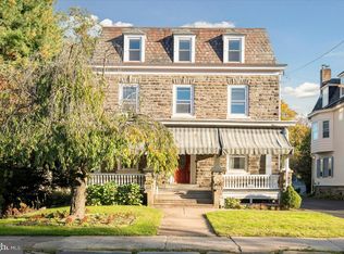 222 E Gravers Ln, Philadelphia, PA 19118