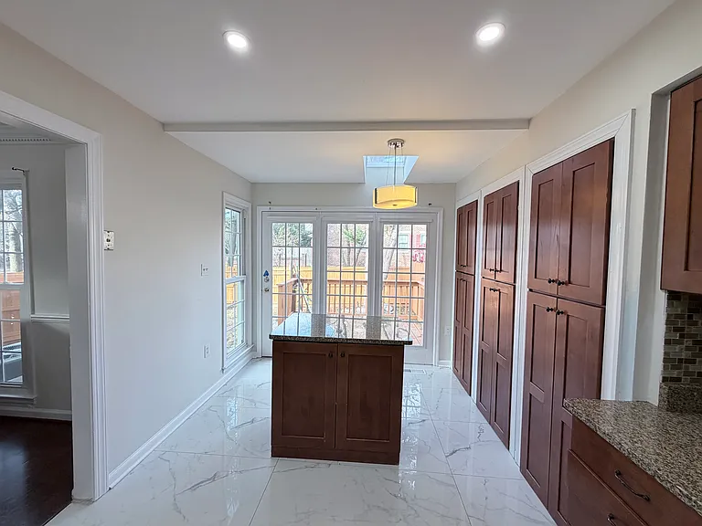 5900 Parenham Way — Photo 9