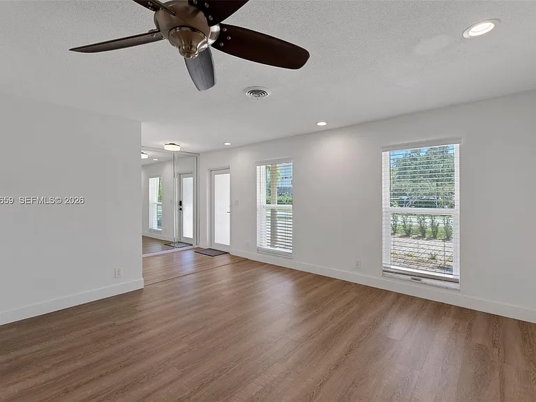 6341 NE 22nd Ave — Photo 16