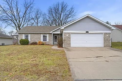 2411 Garden Dr Photo 1