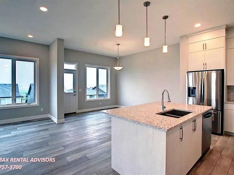 143 Lucas Ter NW #UPPER — Photo 7