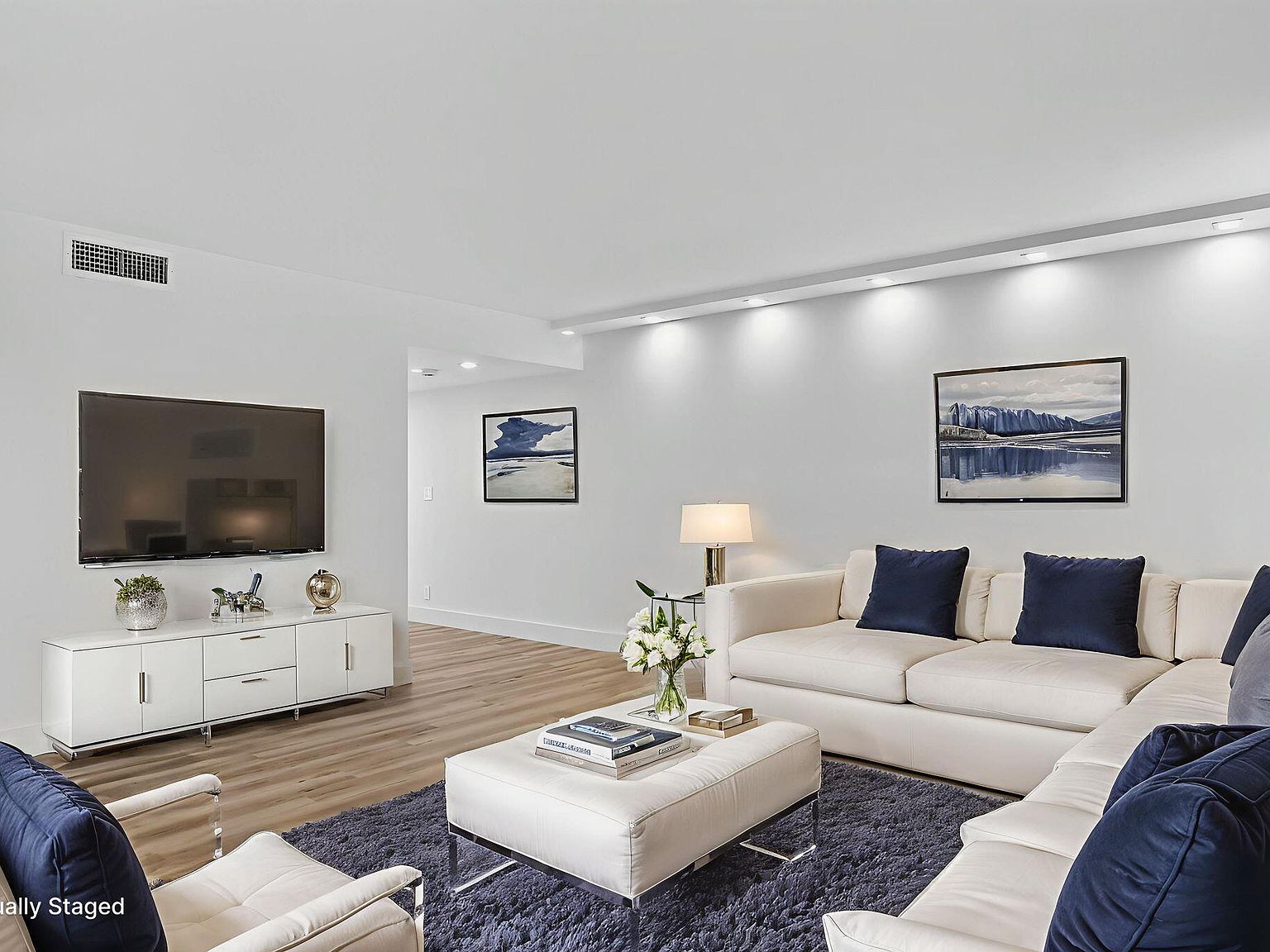 3402 Bridgewood Drive