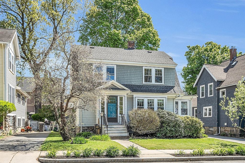 323 Grove St, Melrose, MA 02176 Zillow