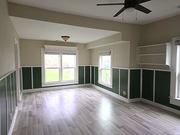 4th image of 612 N Adelaide St