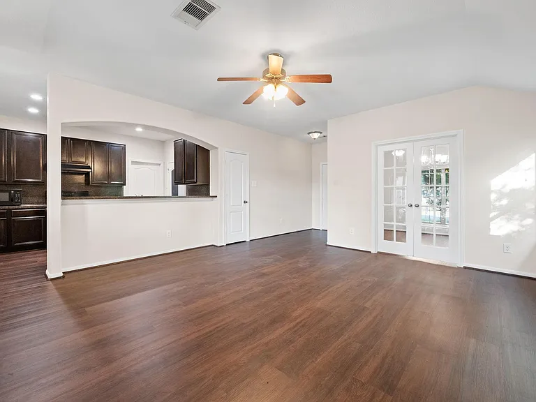 3027 Lockeridge Village Dr — Photo 6