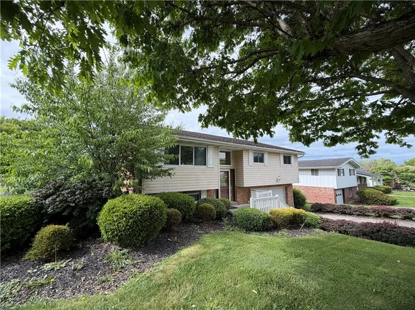 1560 6th St, Waynesburg, PA 15370