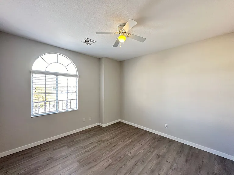 10191 Splendor Ridge Ave — Photo 22