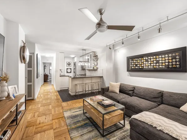 220 East 54th Street 8D image 1 of 6