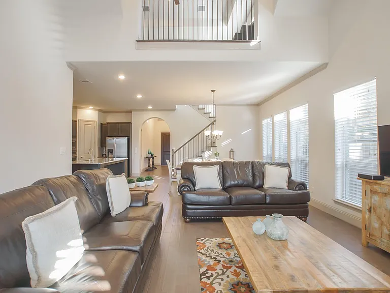 47 N Lochwood Way — Photo 19