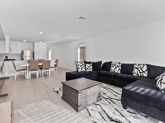 5th image of 21015 Newberry Grove Ln