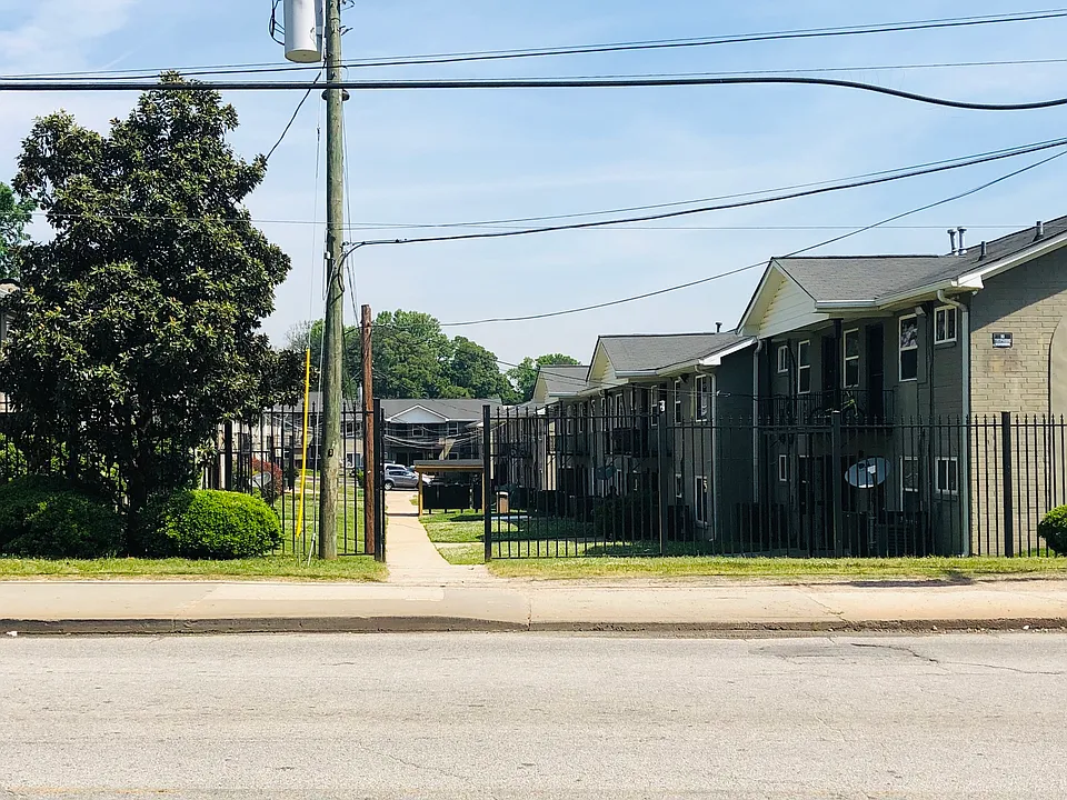 Fairway Court Apartments