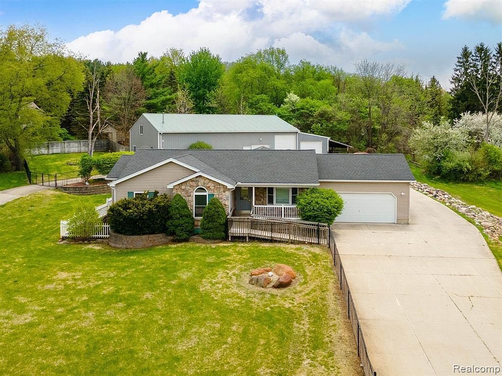 1120 Fairview, Lapeer, MI 48446 Zillow