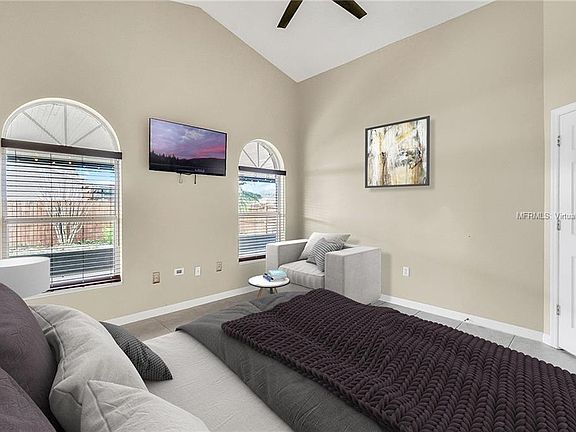 5th image of 3060 Dellcrest Pl
