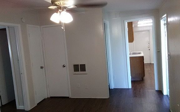 5th image of 2102 Woodlawn Blvd