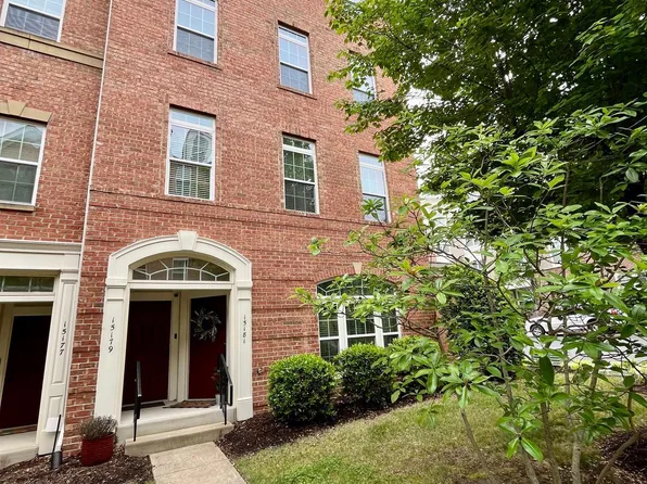 15181 Leicestershire St, Woodbridge, VA 22191