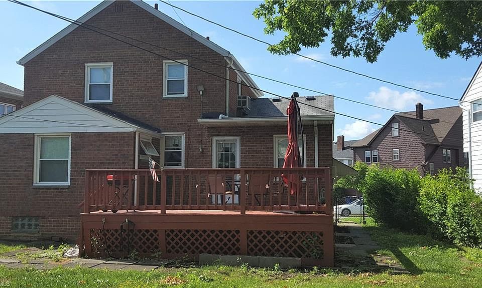2nd image of 17815 Hillgrove Ave