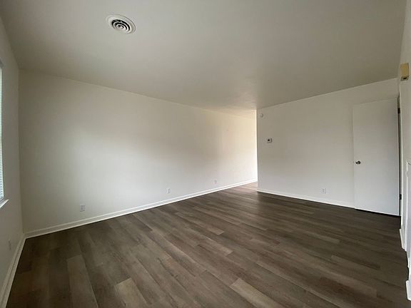 4th image of 1219 Cora Ln #13