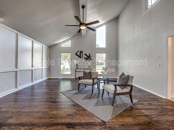 5th image of 2320 Yellowstone Dr