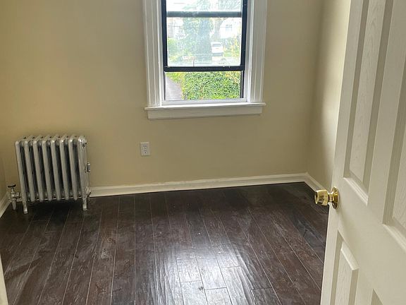 4th image of 2049 Haviland Ave Floor 2