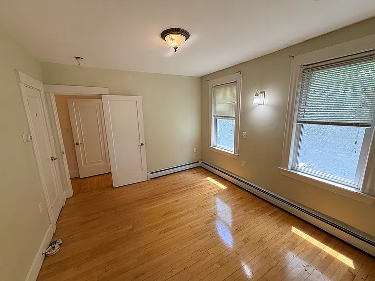 35 Spring St #2 — Photo 27