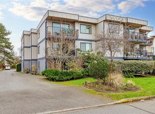 Holly Manor, Sidney, BC V8L 2H1