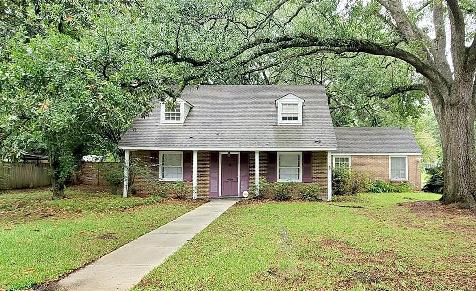 1st image of 108 Berkley Dr