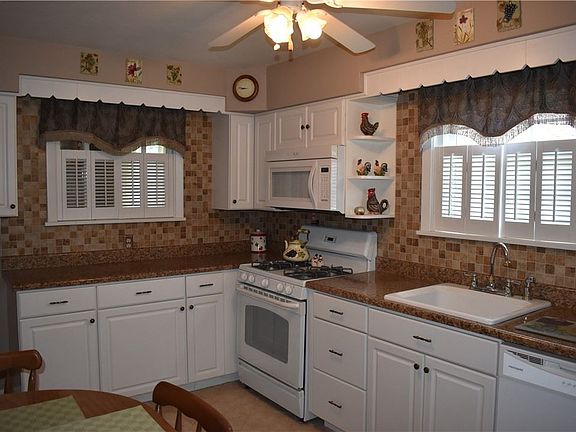 5th image of 738 Weirich Ave