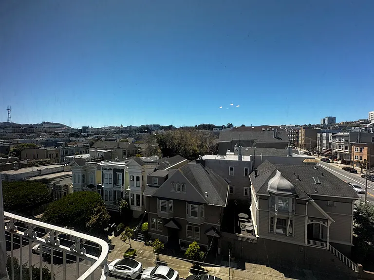 2999 California St #54 — Photo 8
