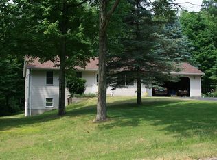 17891 Simmons Ave, Sand Lake, MI 49343